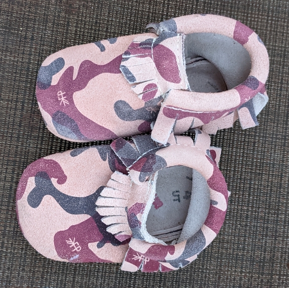 Freshly Picked Shoes Moccasins.  size 4 - Picture 8 of 15